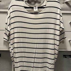 Agnes & Dora White and Black Striped Short Sleeve Top